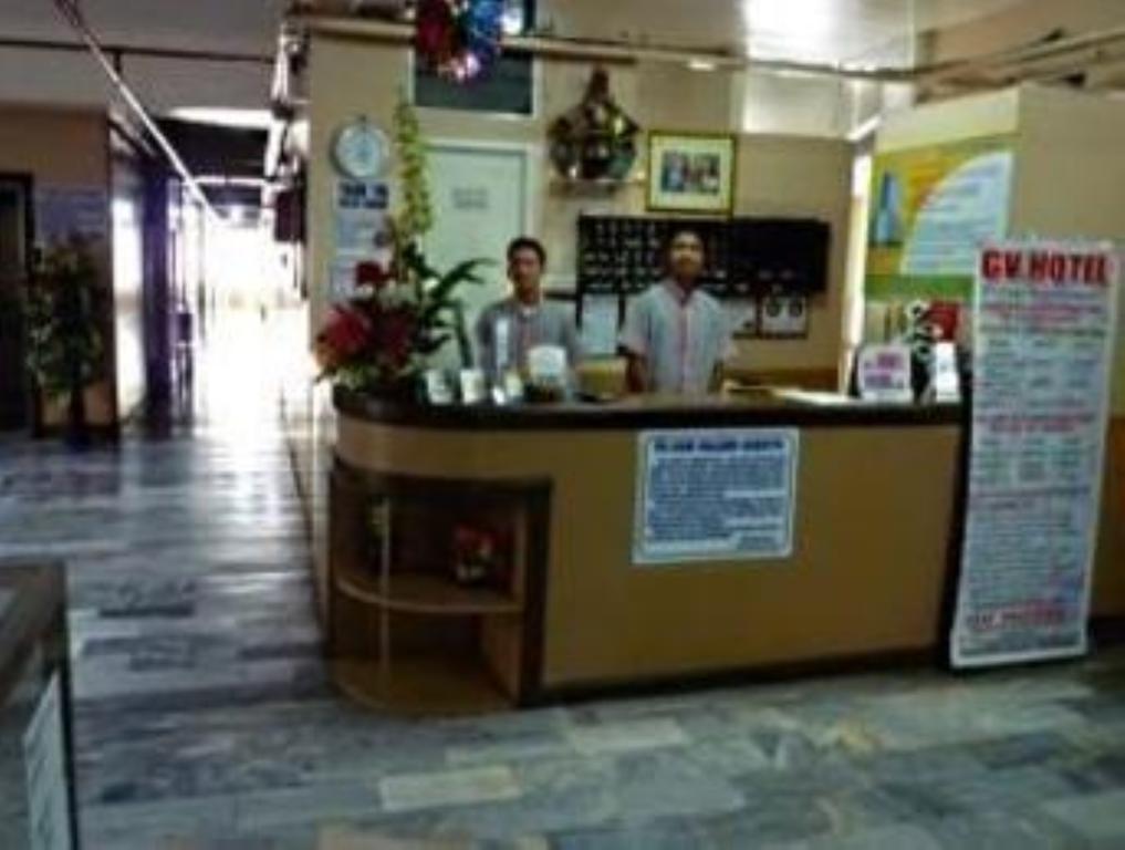 Gv Hotel - Davao Bagian luar foto