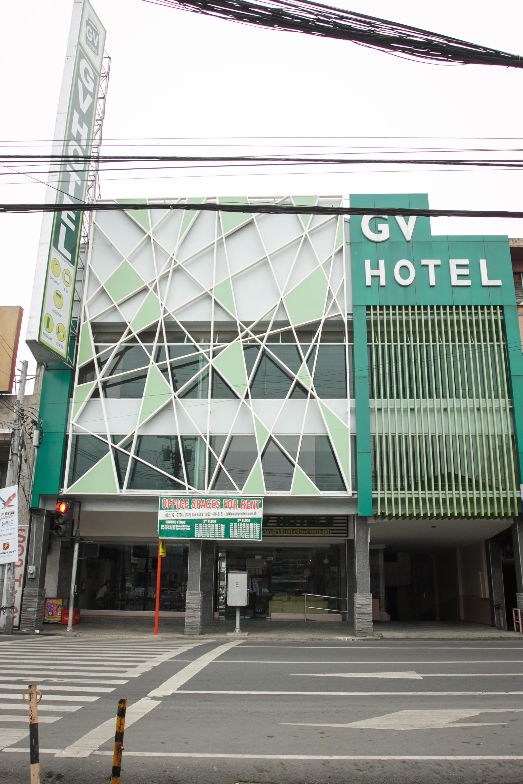 Gv Hotel - Davao Bagian luar foto